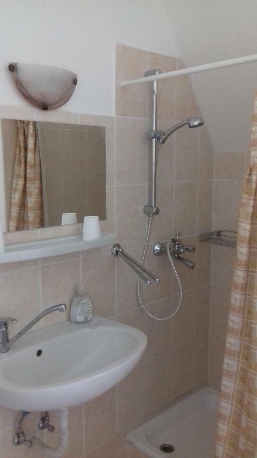 Apartmanhaz Balatonfenyves Διαμέρισμα Εξωτερικό φωτογραφία
